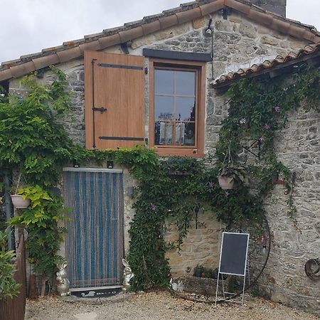 Chocolate Box Cottage Parzac Bagian luar foto